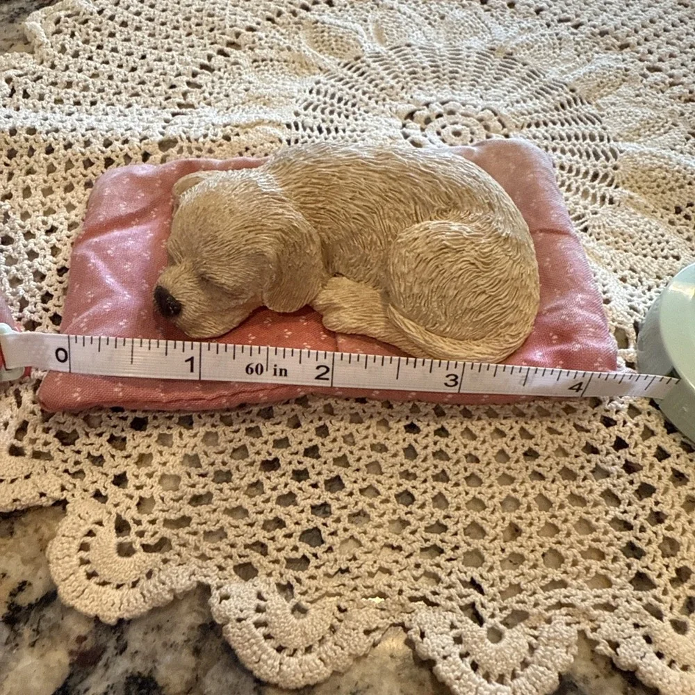 Sandcast Labrador Puppy Dog Sleeping Basket Snoozer Figurine Sculpture Vintage